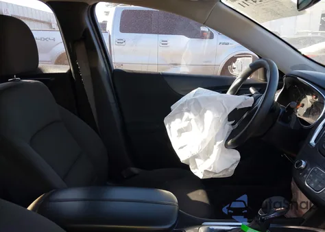 2021 Chevrolet Malibu Fwd Lt из США, поврежденный, VIN 1G1ZD5ST8MF075735